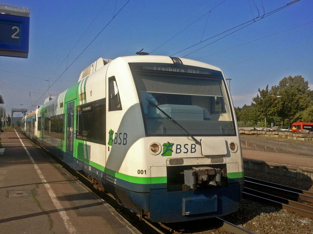 001  im Bhf Denzlingen