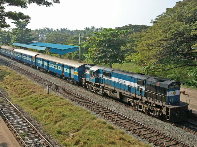 11223 im Bhf Kanhangad