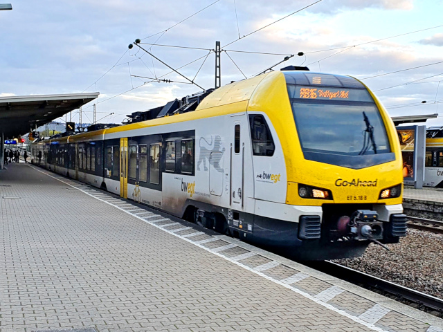 1427 im Bhf Stuttgart-Bad Cannstatt