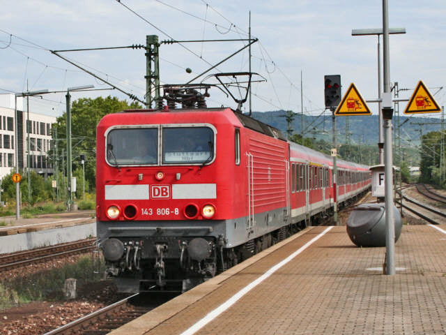 143 im Bhf Stuttgart-Bad Cannstatt