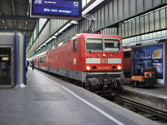 143 im Hbf Stuttgart