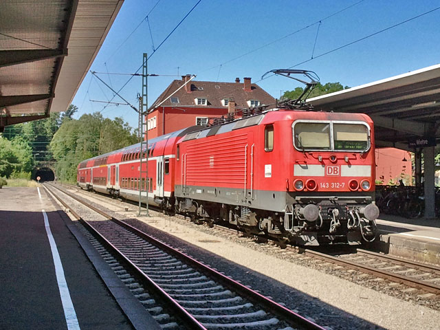 143 im Bhf Freiburg-Wiehre
