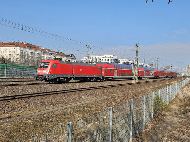 182 Berlin, Monumentenbrücke