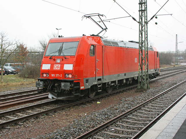 185 �im Bhf Graben-Neudorf