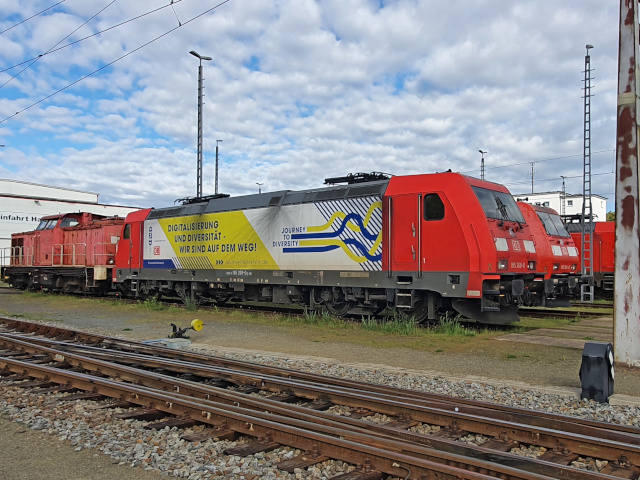 185 �im Rangierbahnhof Neuseddin