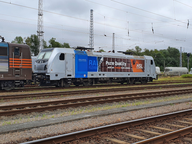 187 beim Hafen-Bhf Rostock