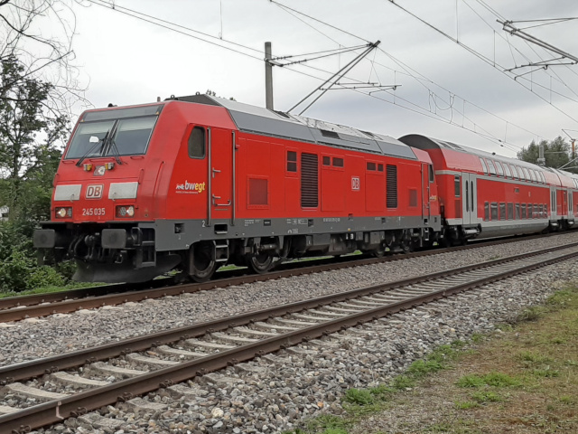 245 �im Bhf Warthausen