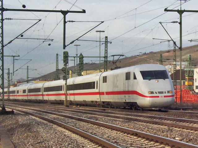 401 bei Stuttgart-Untertürkheim