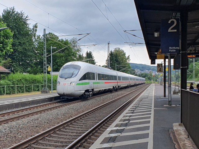 411 im Bf Bad Soden-Salmünster