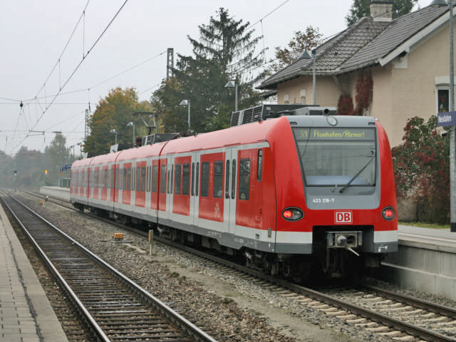 423 im Bhf. Neufahrn
