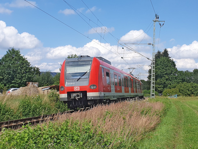 423 südlich vom Bhf Baierbrunn