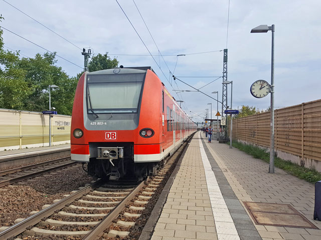 425  im Bhf Illingen