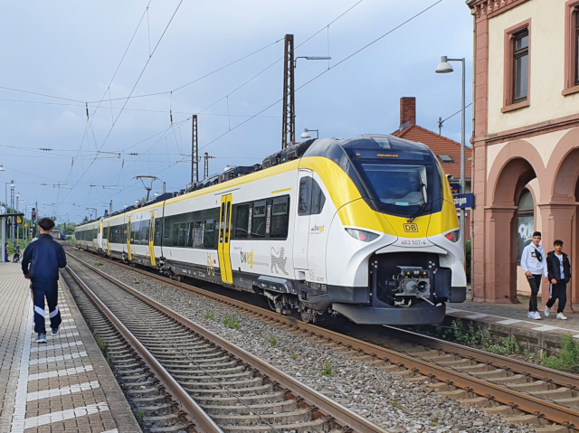 463  im Bhf Kenzingen 