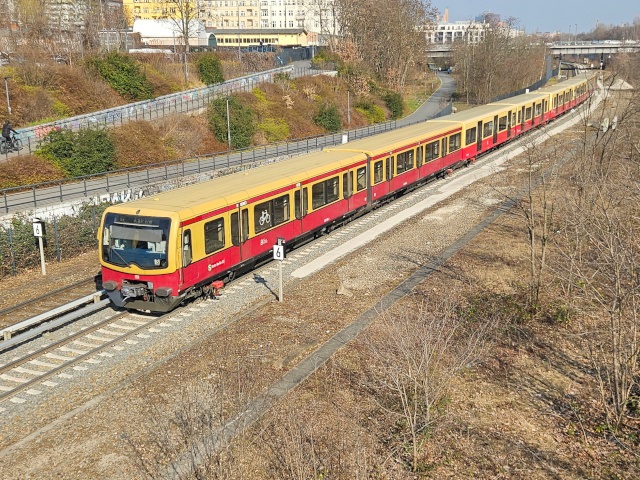 481 Berlin, Kolonnenbrücke