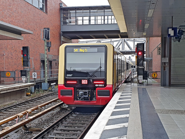 484 �Bhf Berlin-Gesundbrunnen 