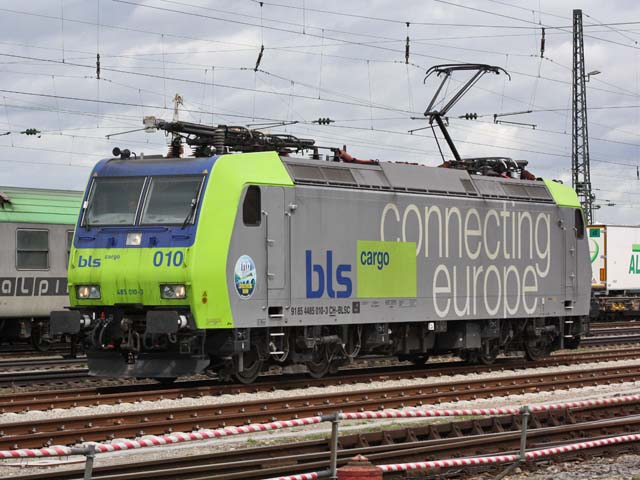 485 �im Güterbahnhof Freiburg