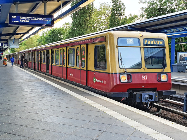 485 Berlin, S-Bahnhof Treptower Park