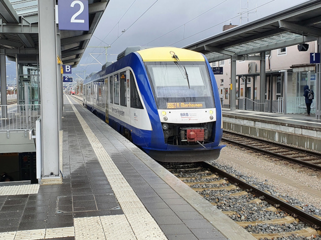 648 �im Bhf Weilheim