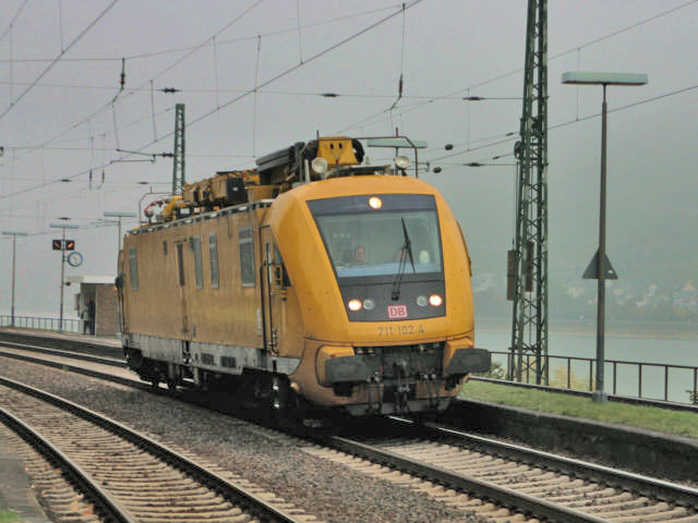 711 im Bhf Niederheimbach am Rhein