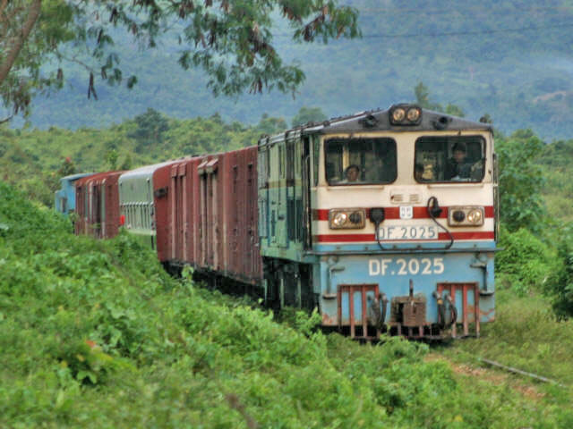 DF.2025  zwischen Kyaukme und Pyin Oo Lwin