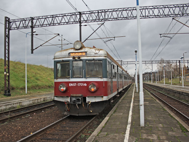 EN57 im Bhf Kostrzyn (Küstrin)