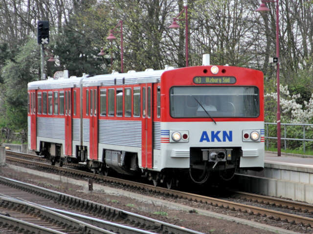 VT2  im Bhf Elmshorn